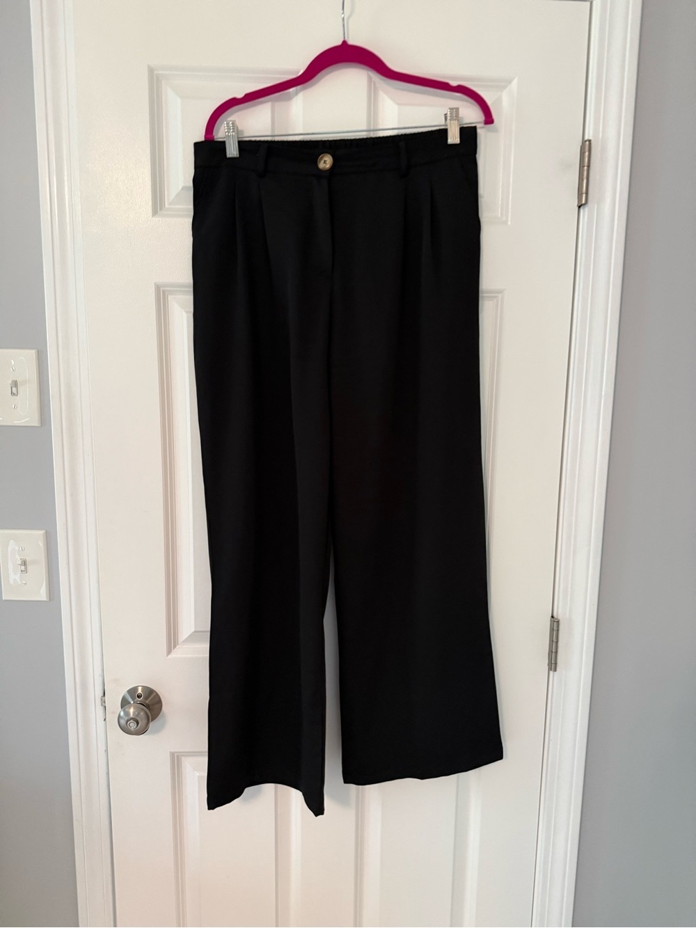 Lillusory | Black Stretch Pants | Size L